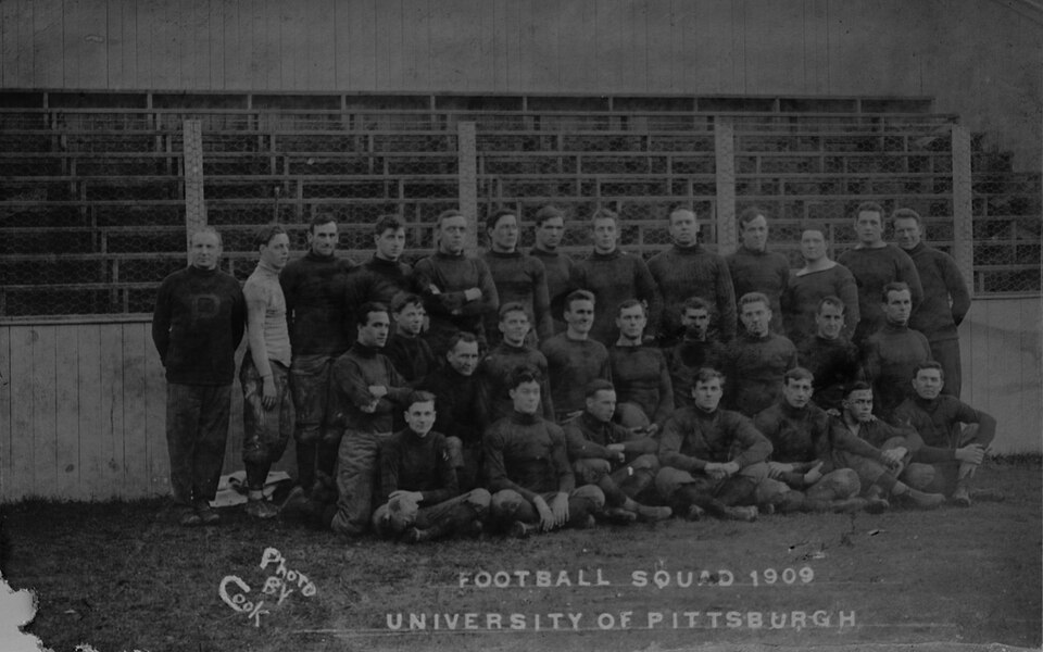 Vintage black and white 1909 University of Pittsburgh football team photo