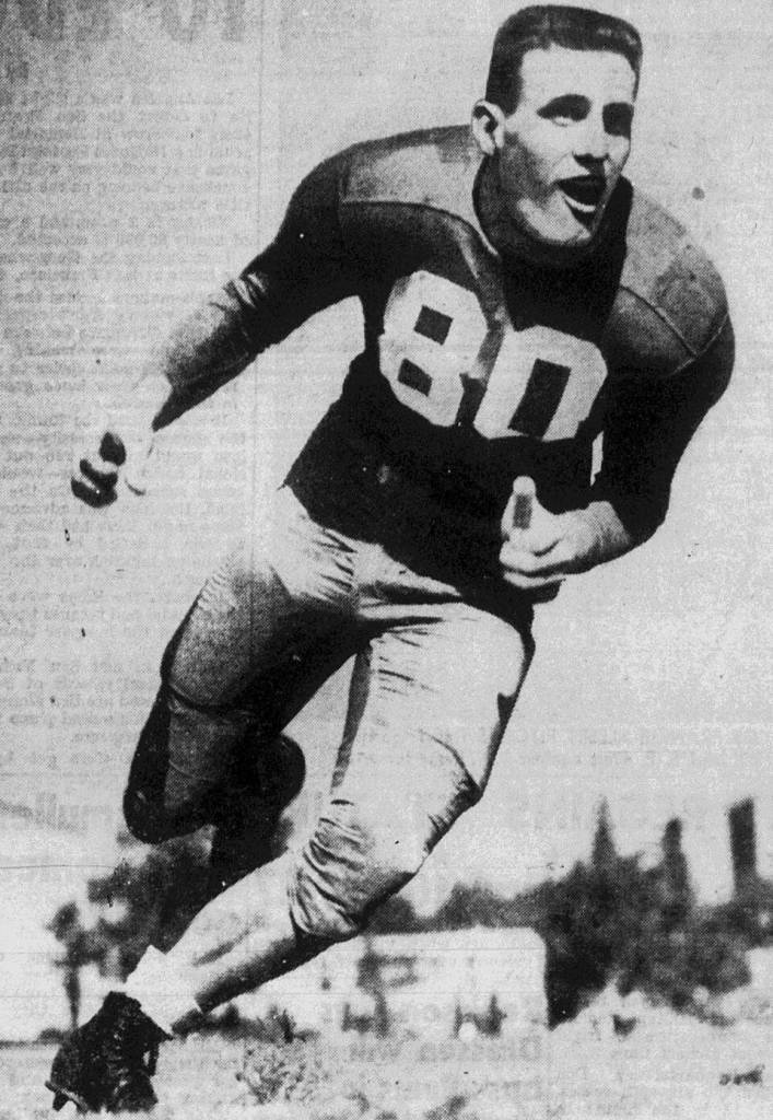 Vintage b/w publicity posed American football player Donn Moomaw, circa 1951, released into the public domain,uploaded to Wikimedia Commons by a contributor.