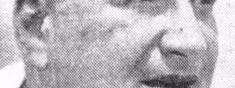 Black and white vintafge head shot image of Pappy Waldorf 1950.