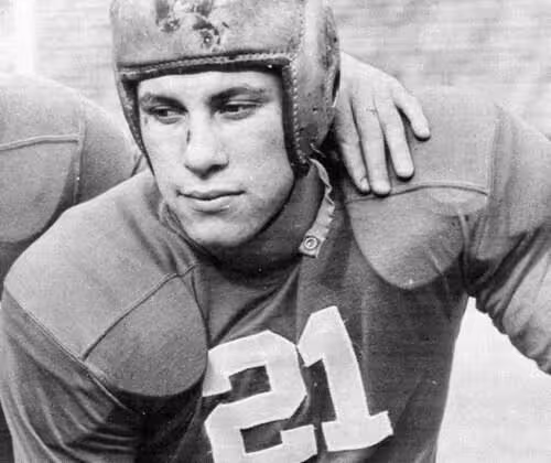 Cropped b/w image of Georgia's #21 in 1942, Frank Sinkwich, player of the Georgia Bulldogs football team.