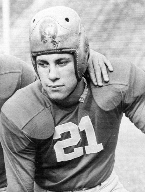 Cropped b/w image of Georgia's #21 in 1942, Frank Sinkwich, player of the Georgia Bulldogs football team.