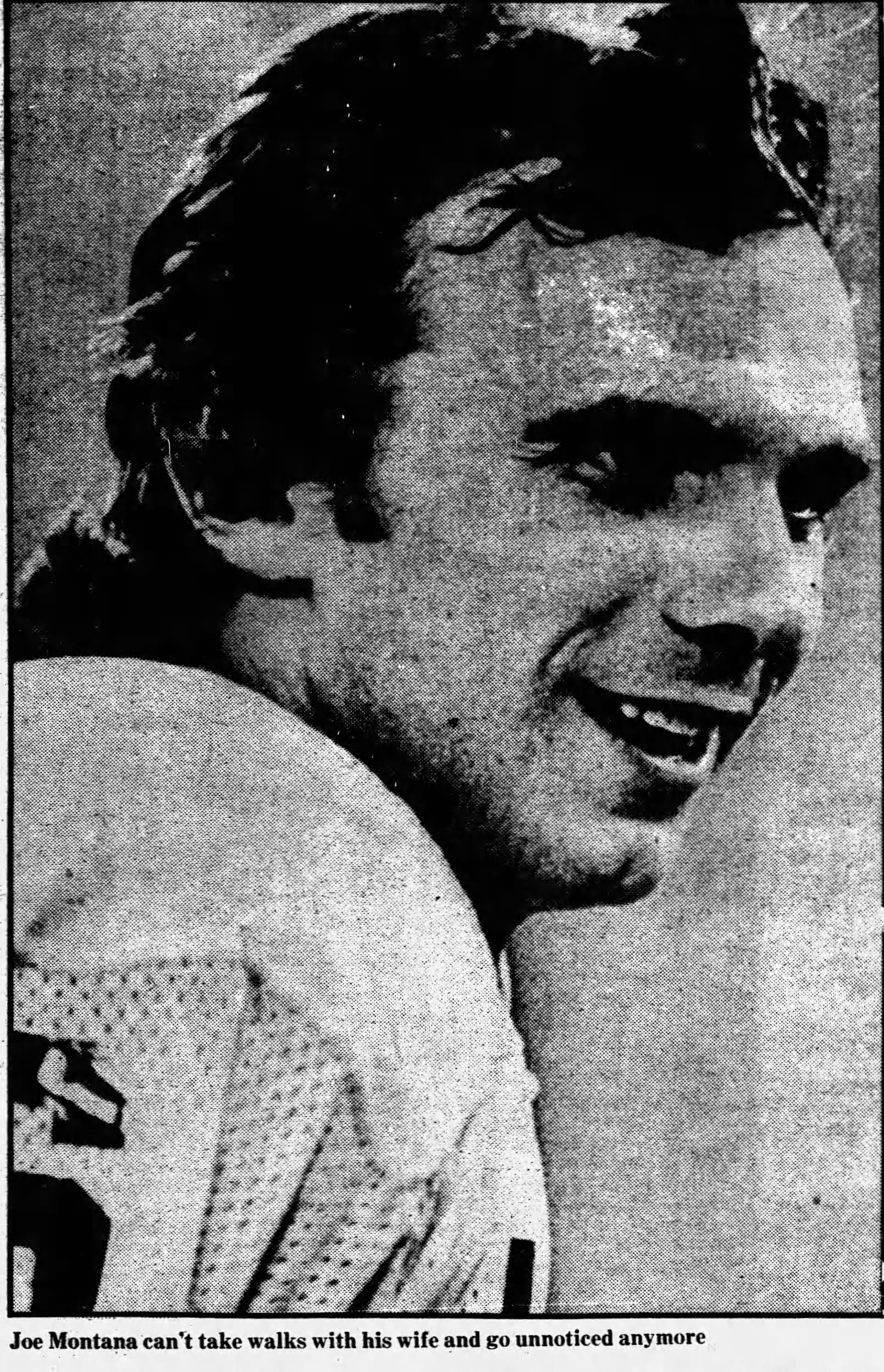 b/w newspaper image of Joe Montana 1982