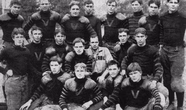 black and white team photo of the 1903 Vanderbilt Commodores football team