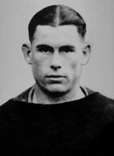 Vintage archival portrait of VMI Keydets legendary halfback Jimmy Leech. Black and white headshot showing Leech in a dark 1920s wool football jersey. A primary source for historical Southern football research and Pigskin Dispatch archives.