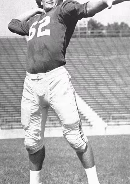 Jack Scarbath 1952, By University of Maryland - 1953 Terrapin University of Maryland year book, page 165, Public Domain, https://commons.wikimedia.org/w/index.php?curid=81266821