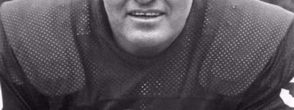 Black and white publicity photo of Sonny Jurgensen in 1975 National Football League